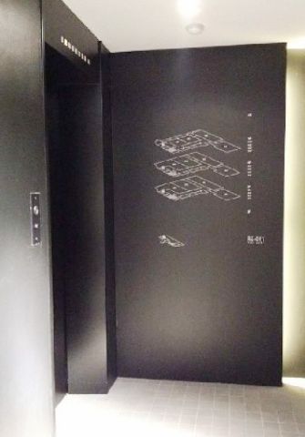 1階、EVホール