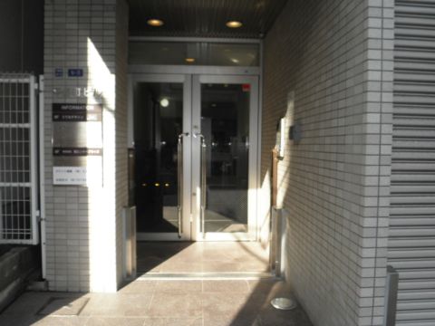 1F玄関