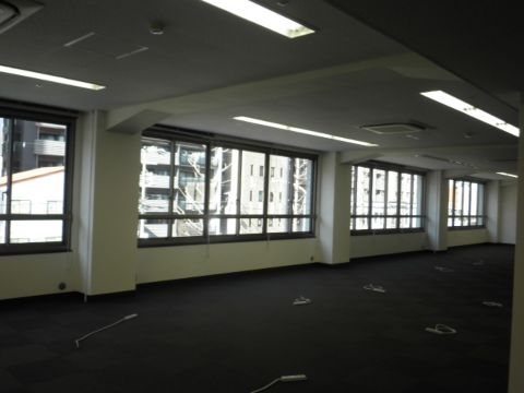 室内、3階